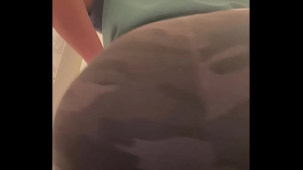 Big Booty White Boy In The Bathroom