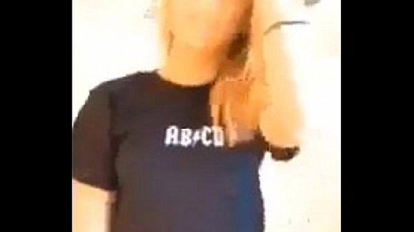 Nonton Trim.93a8da2e-7eba-4eb3-bb50-14b3538a8b93.mov thumbnail