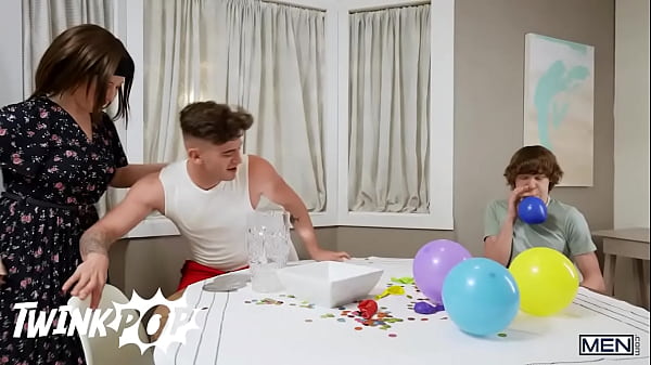 TWINKPOP - Spikey Dee - Saved By The Cock 