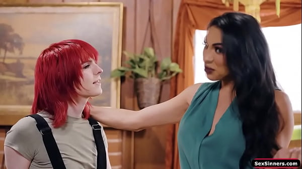 Play MP4 - Latin shemale barebacks tgirl babysitter