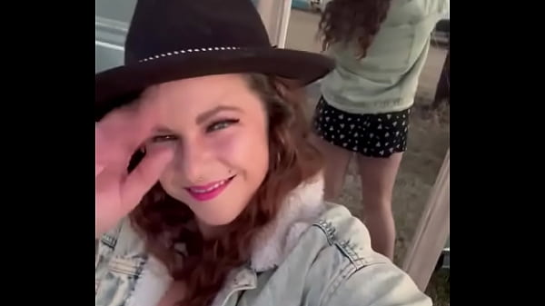 Appalachian girl with a big heart and a big butt to match proud of where i'm from and what i've got ️ 