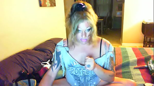 shannon jerks after tanning