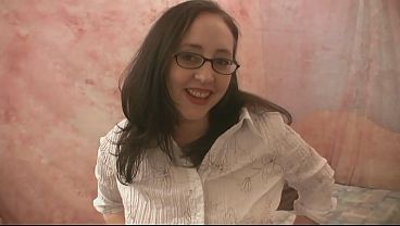 Audrey Gives A Blowjob In Pov thumbnail