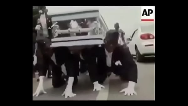 Algu&eacute_m sabe o nome dela?