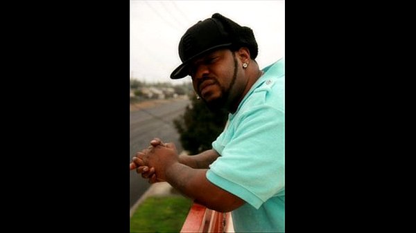 UKan GetIt By Savaj Mackinson aka Vallainyous