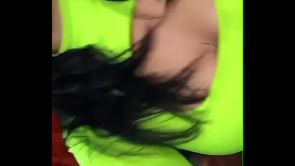 Play MP4 - Sexo casero&period; Hanzzell Guerrero se folla a su cu&ntilde;ado en la habitaci&oacute;n de su hermana