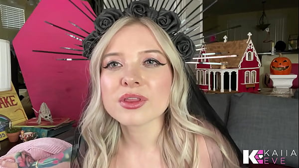 Falling for blue goddess eyes sensual mind program 