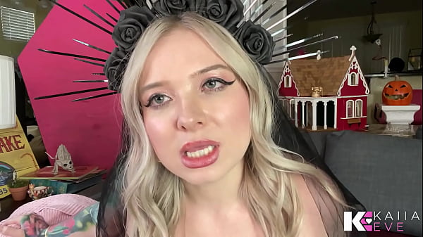 Falling for blue goddess eyes sensual mind program 