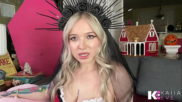 Falling for blue goddess eyes sensual mind program