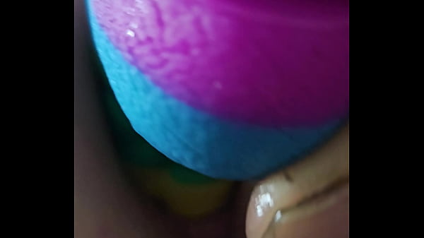 Nonton Rainbow Dildo Anal thumbnail