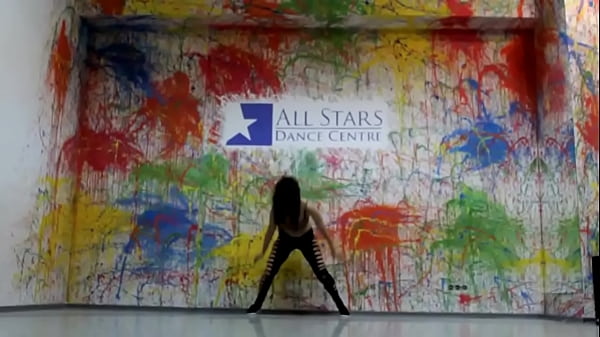 Twerk Booty Shake DanceContestM BOOWI