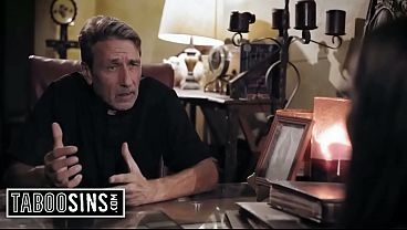 Nonton Bride Confesses Her Sins So The Priest Makes Her Suck His Cock thumbnail