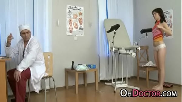 Fingers And_SpeculumIn Her_Tight Teeange Vulva