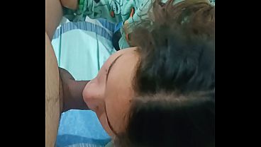 Ella ten&iacute;a ganas de una polla y tom&oacute; la m&iacute;a 