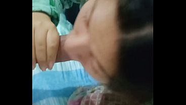 Ella ten&iacute;a ganas de una polla y tom&oacute; la m&iacute;a