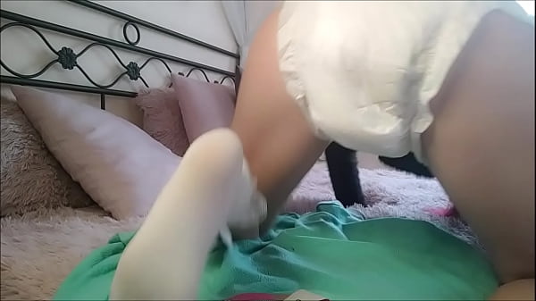 diapers are so sexywhen Chantal_wears them