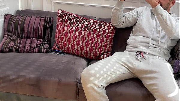 Nonton Backstage Blowjob With Venera Maxima thumbnail