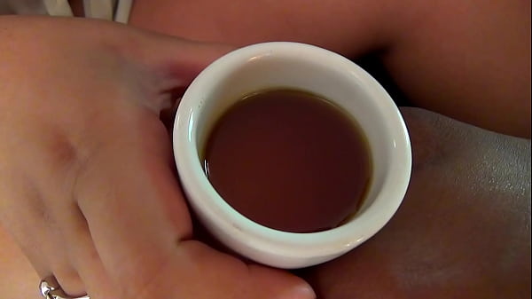 Nonton China Honey - Introduction thumbnail