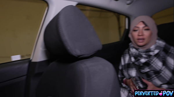 Arabic Milf Seduces Her Russian Driver thumbnail