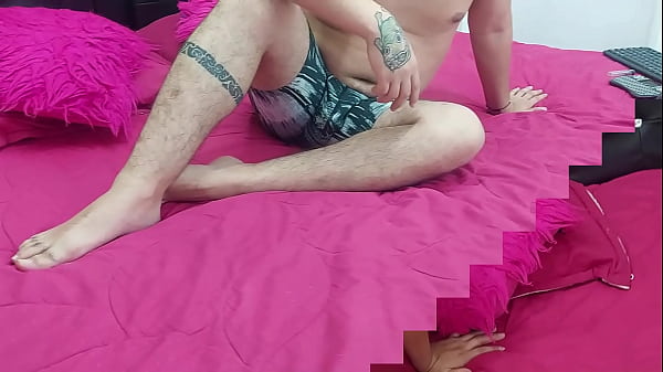 Play MP4 - linda y hermosa pareja innovando