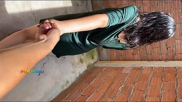 Play MP4 - CASERO BONITA VECINITA EN VESTIDO CORTO ES FOLLADA POR SU AMANTE PERUANITA INFIEL CHIBOLA BONITA HACE EL AMOR EN SU TERRAZA