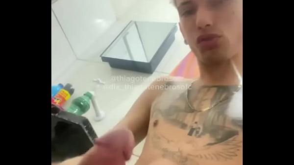 Deixa eu gozar assim na tua boca quero chuva de &ldquo;rt&rdquo; nesse conte&uacute;do gozando&hellip; 