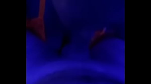 Nonton Messy Head thumbnail