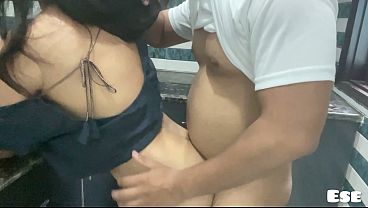 Devar Bhabhi Ko Aata Ghundane Ka Tarika Btara Tha Aur Phir Boobs Daabane Laga.. thumbnail
