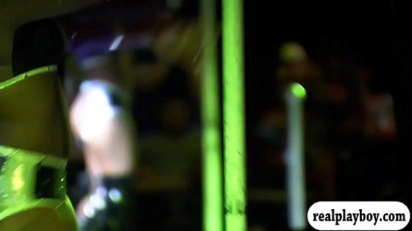 Play MP4 - Black and ebony couple threesome scene