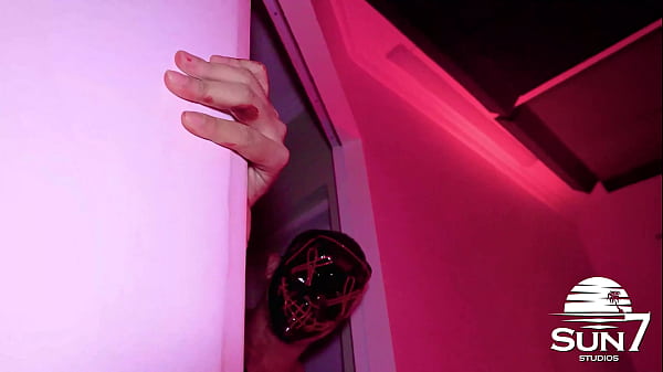 Nonton Halloween L&eacute;sbico Acaba Em Putaria E Madeirada Na Buceta Das Gostosas thumbnail