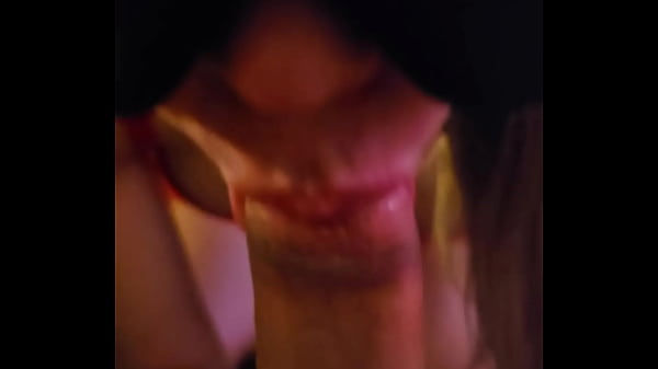 Casal no sigilo - oral no marido