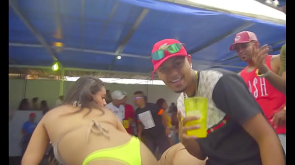 GOSTOSAS DA&Ccedil;ANDO FUNK 