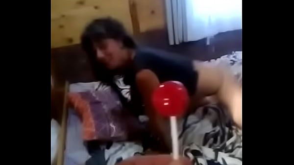 Play MP4 - Otro videito de cuando me trajeron un chupetin