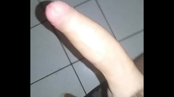 esporrando longe na punheta