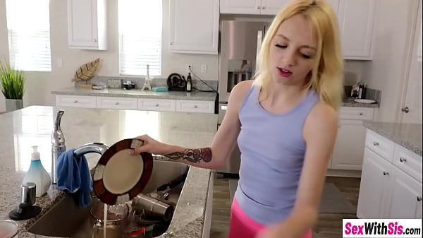 Hot blonde stepsis Kate Bloom cleaninghouse and suckingstepbrothers dick