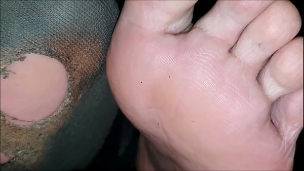 Ruined_Toe Socks And Bare Feet_Teasing_You