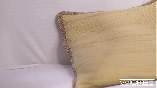 Play MP4 - Wicked - Petite Blonde Small Tittied Babe Gets Into Gravity Defying 69