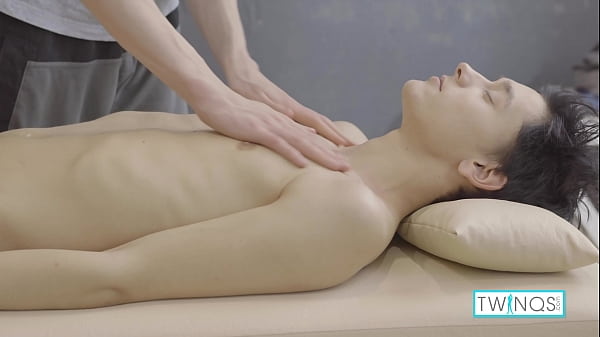 Play MP4 - Horny Masseur Lucas Gets Logan's Big Hard Cock In His Tiny Asshole&excl;