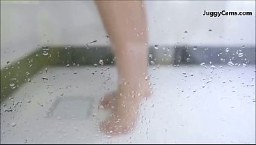 Nonton Huge Tits Webcam Shower Scene thumbnail