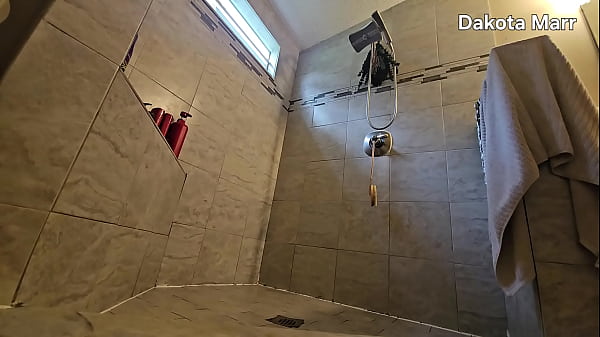 Nonton Finger Fucking Myself And Cumming In The Shower thumbnail