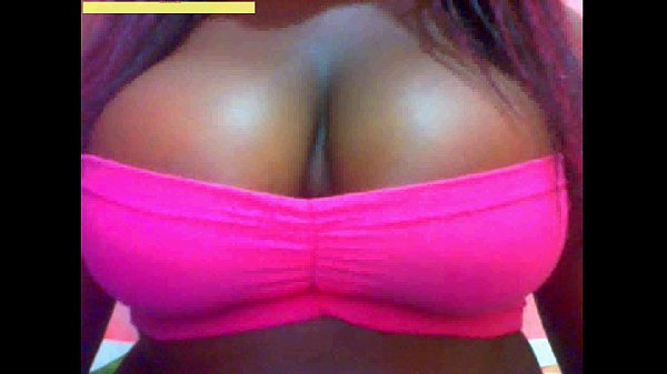 Ebonyshow BIg tits and big pussy in_Webcam