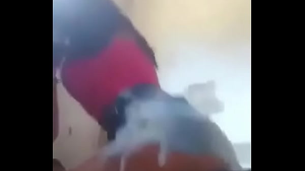 Novinha del&iacute;cia de roupa