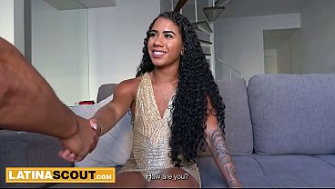 Nonton Phat Booty Latina Babe Twerks Before Bouncing On Huge Dick Pov thumbnail