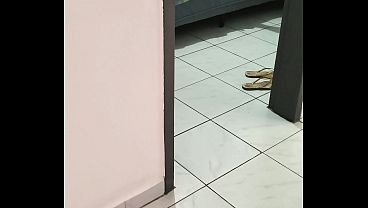 Nonton Madrasta Milf Sozinha Em Casa, Em Silencio &eacute; Filmanda, Deitada De Costas A Mulher Do Pai. Branquinha Rabuda Da Bunda Grande E Gostosa Deitada Na Cama N&atilde;o Percebe. Passou A M&atilde;o Na Bunda E Ela E Dedilhou Sua Buceta E Ela Nem Sentiu. thumbnail