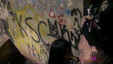 Jovens S&atilde;o Flagrados Transando Em P&uacute;blico Em Uma Das Avenidas Mais Movimentadas De Sao Paulo thumbnail