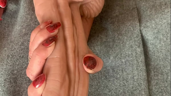 Slutwife Stretching Pussy 12&rdquo; Dildo thumbnail