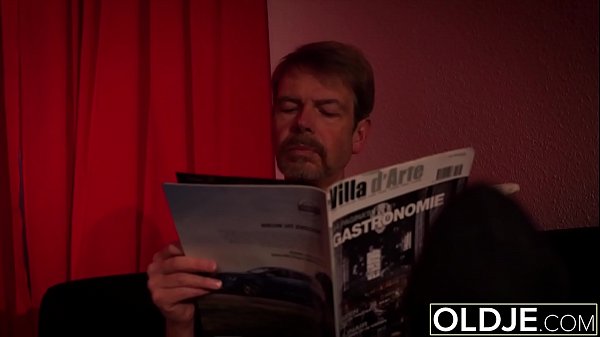 Play MP4 - Sexy barely legal teen gives great blowjob and fucks the old man hard and fast