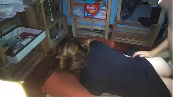 Play MP4 - Le meto mi pene a mi novia y le hago masajes