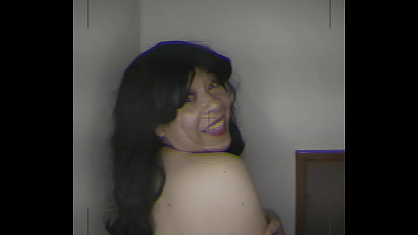 Play MP4 - Sexy Kitten Being Sweet