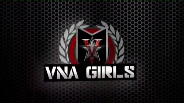 Chatting & squirting it's sophie dee riding her metallic dildo 